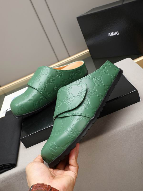 Amiri Low-Top Sneaker — HNX0501