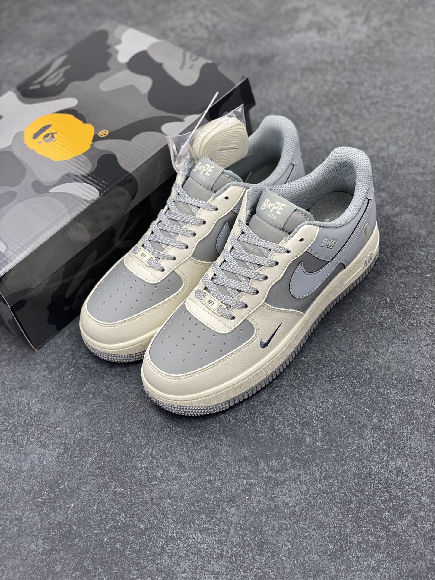 A Bathing Ape Low-Top Sneakers H0301 | Full Size Run EU 36–45