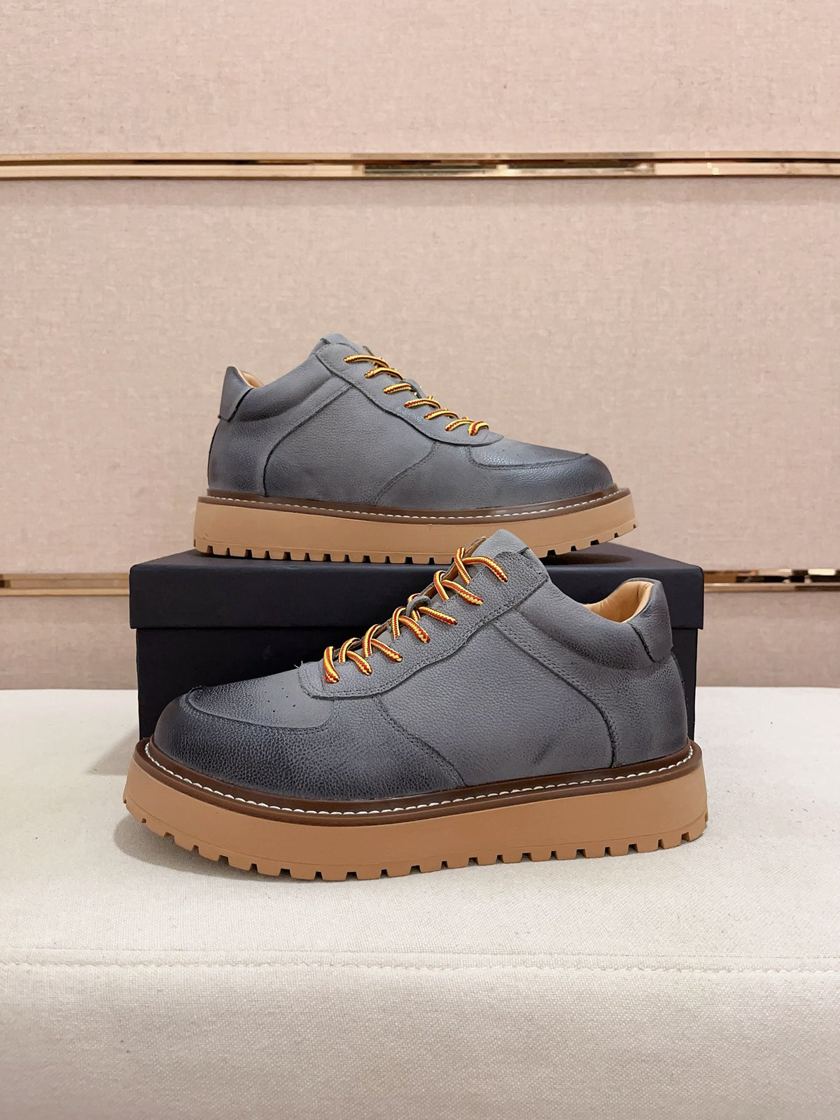 UGG Low-Top Suede Sneaker — The One That Quietly Steals the Outfit