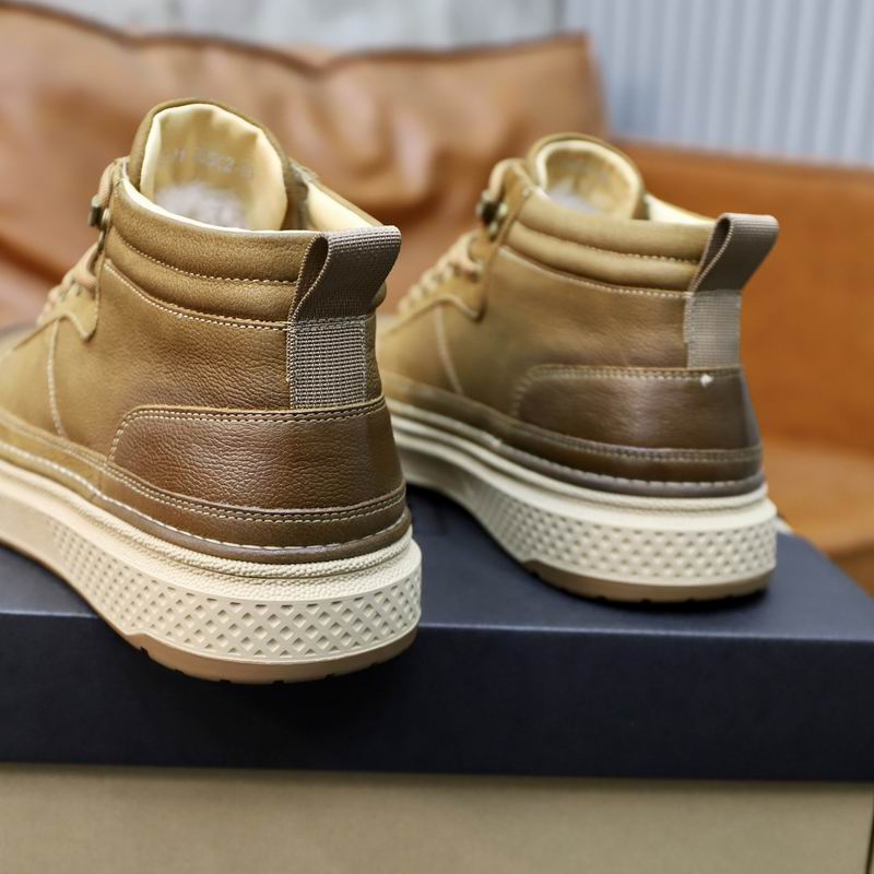 UGG Low-Top Leather Sneaker — Designed to Wear, Built to Stay